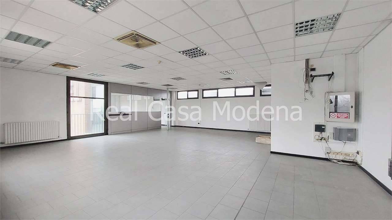ufficio in affitto a Modena in zona San Lazzaro / Modena Est