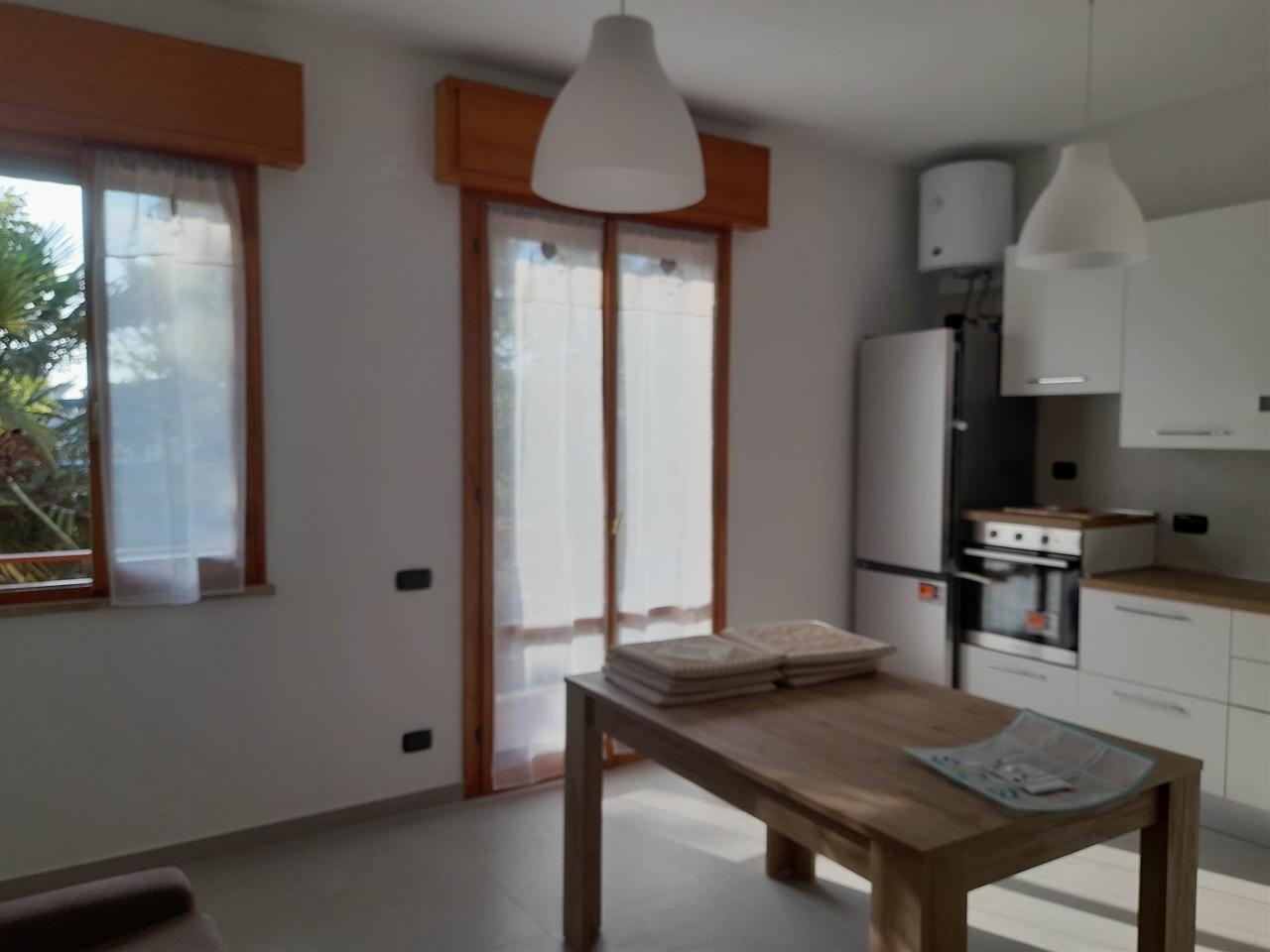 negozio in affitto a Modena in zona San Lazzaro / Modena Est