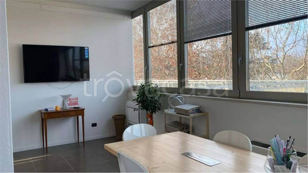 ufficio in affitto a Modena in zona San Cataldo