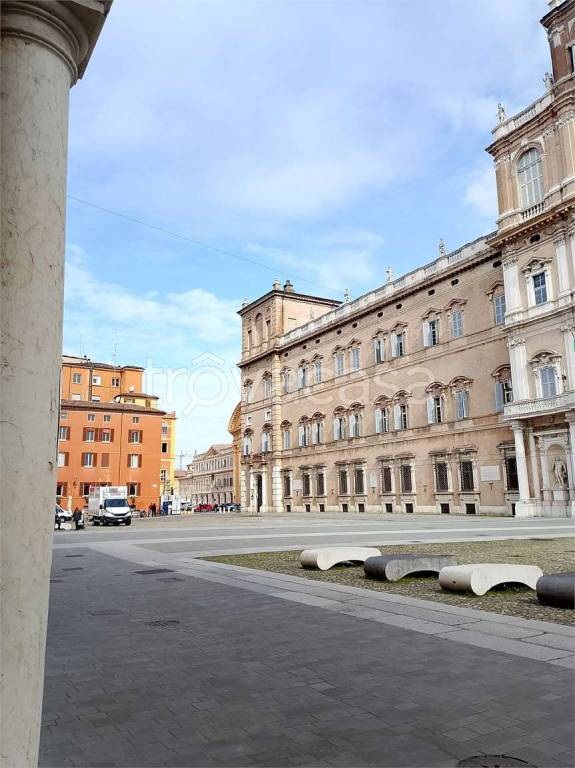 appartamento in affitto a Modena in zona Centro Storico
