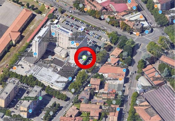 negozio in affitto a Modena in zona Centro Storico