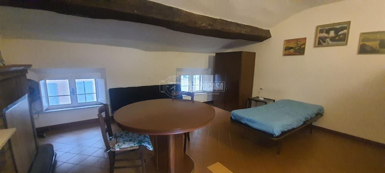 negozio in affitto a Modena in zona Centro Storico