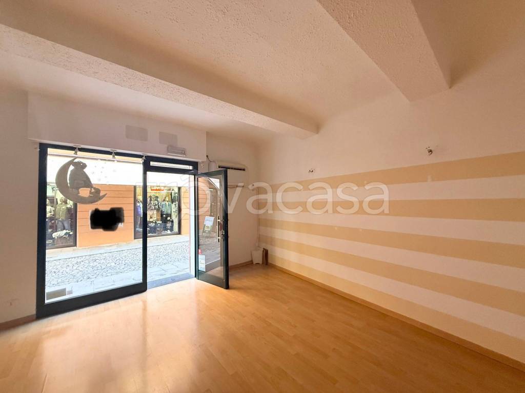 negozio in affitto a Modena in zona Centro Storico
