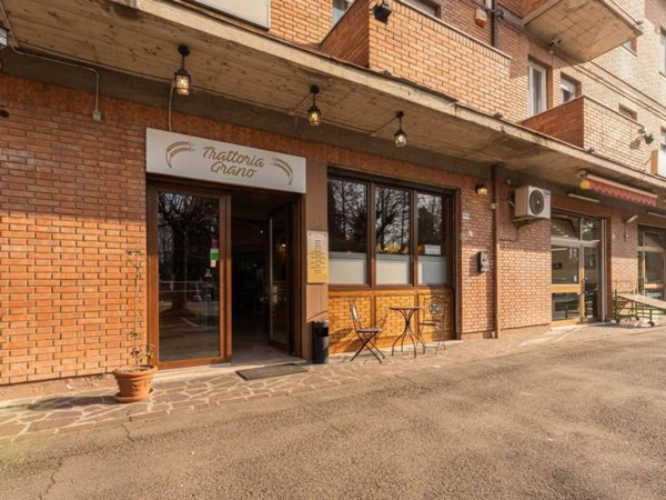 negozio in affitto a Modena in zona Lesignana