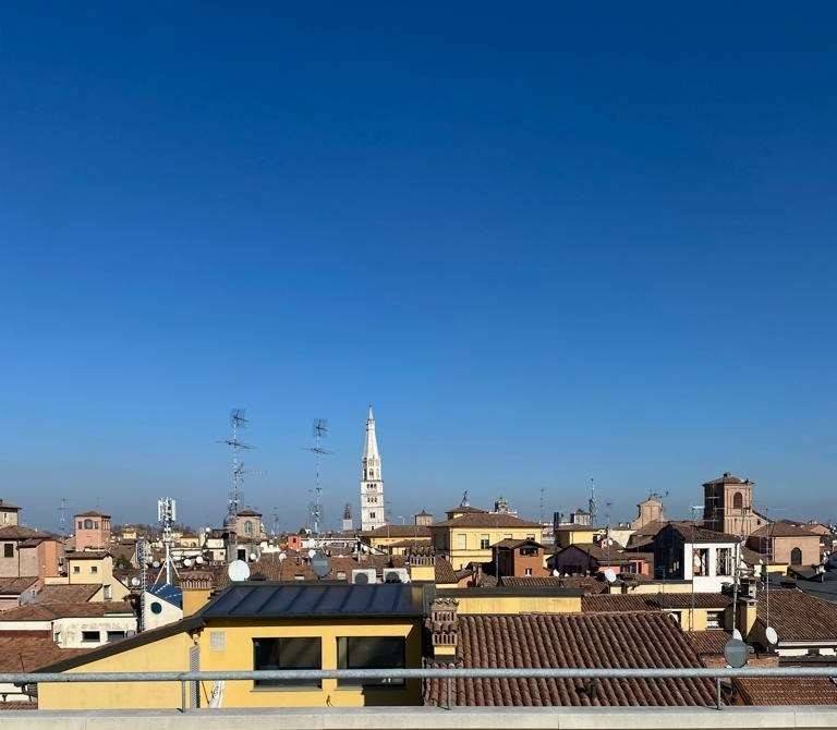 appartamento in affitto a Modena in zona Centro Storico
