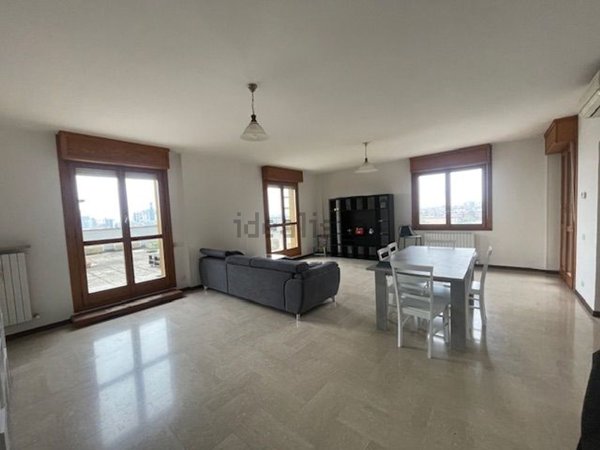 appartamento in affitto a Modena in zona San Faustino