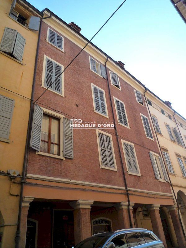 appartamento in affitto a Modena in zona Centro Storico