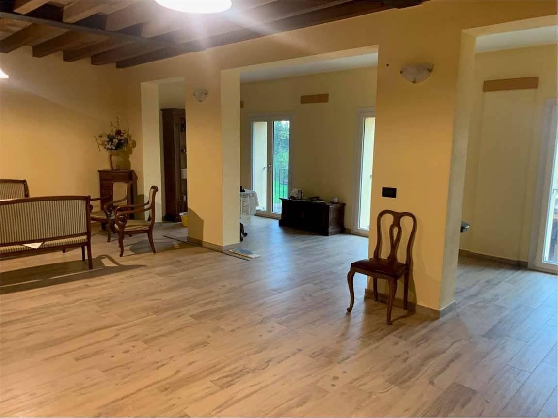 appartamento in affitto a Modena in zona Crocetta