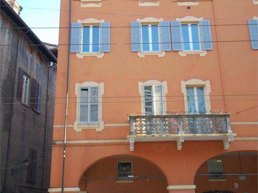 appartamento in affitto a Modena in zona Centro Storico