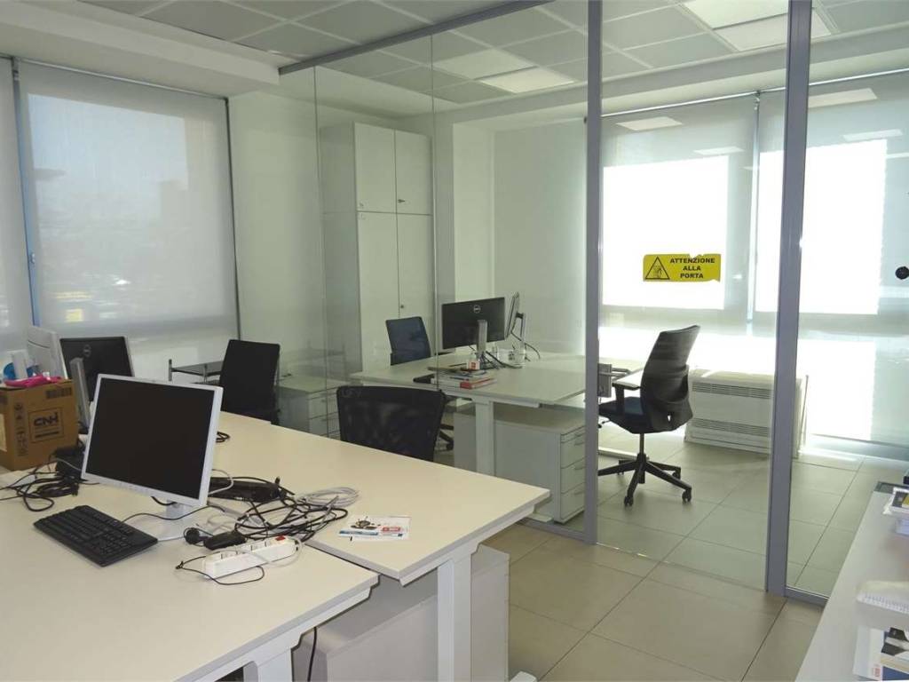 ufficio in affitto a Modena in zona San Cataldo