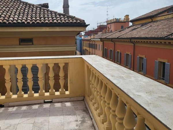 appartamento in affitto a Modena in zona Centro Storico