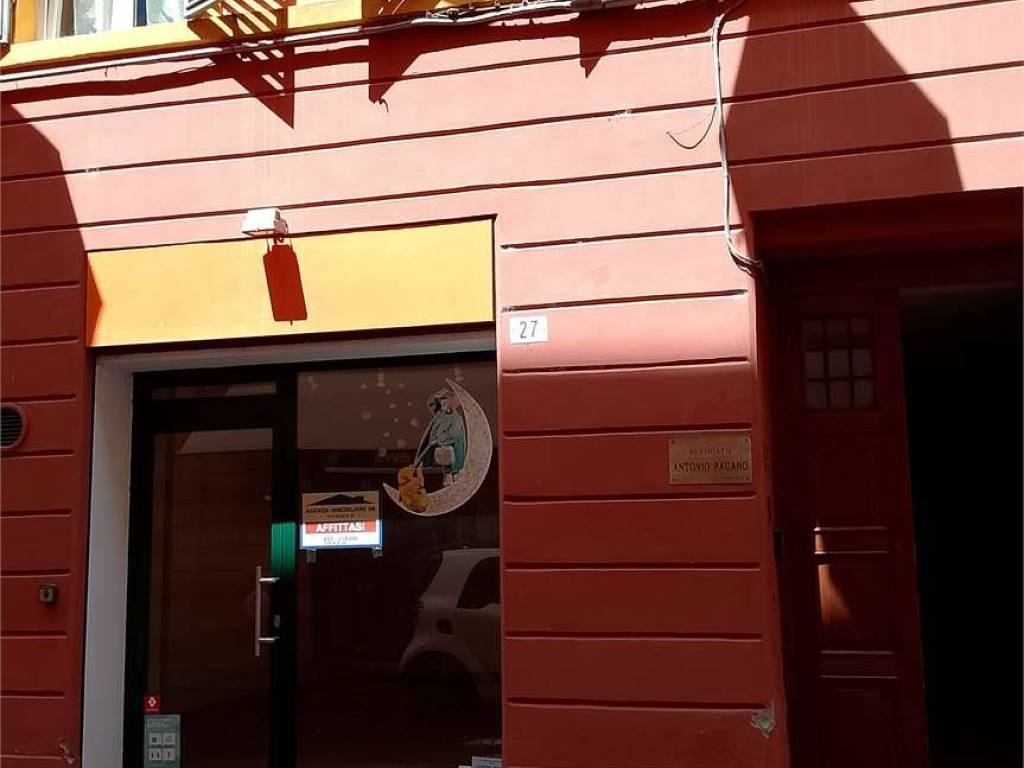 negozio in affitto a Modena in zona Centro Storico