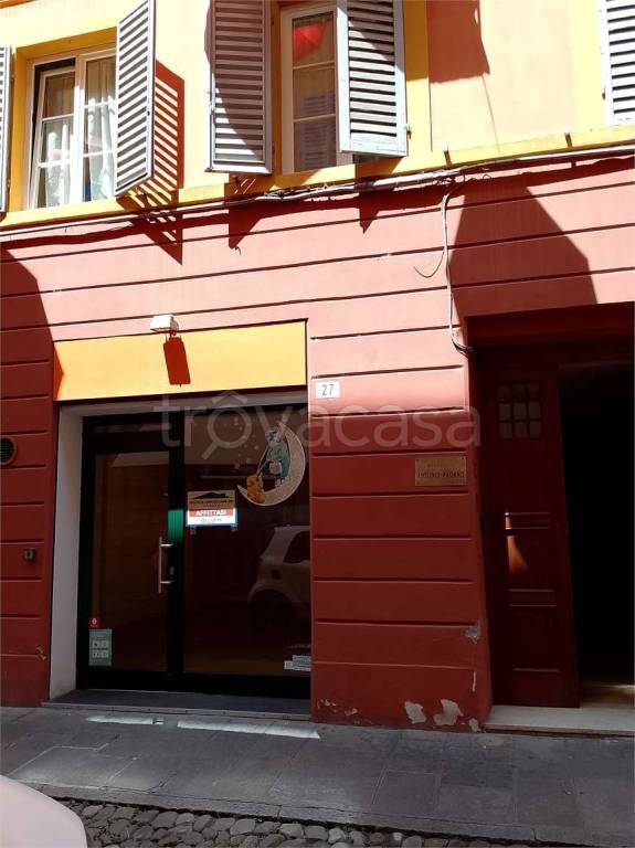 negozio in affitto a Modena in zona Centro Storico