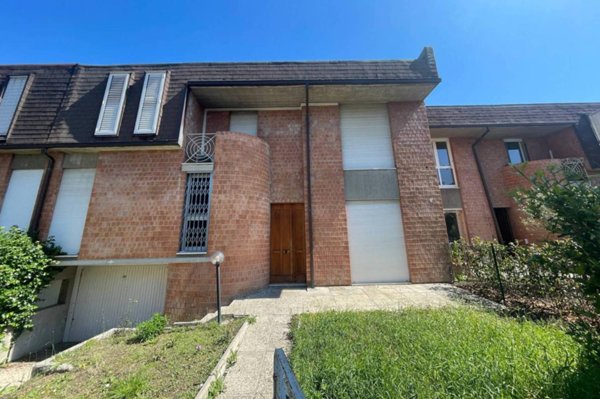 casa indipendente in affitto a Modena in zona San Faustino