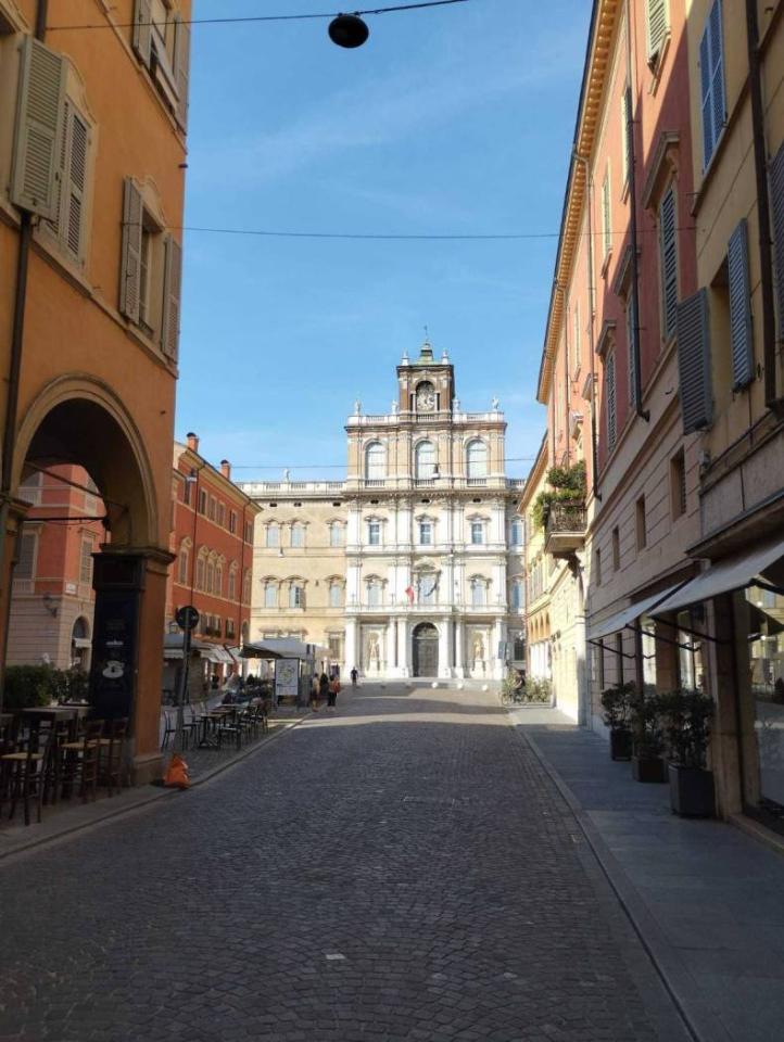 appartamento in affitto a Modena in zona Centro Storico