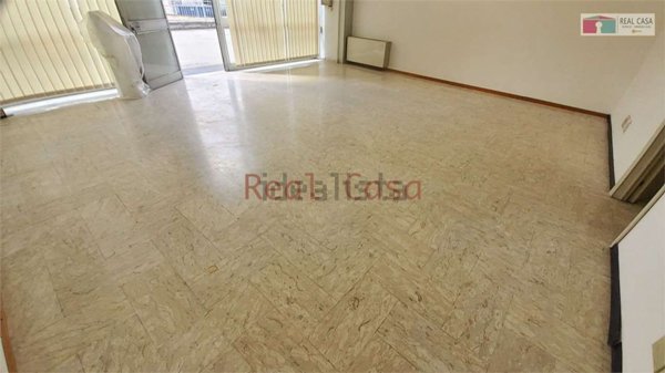 locale commerciale in affitto a Modena in zona Madonnina / Quattro Ville