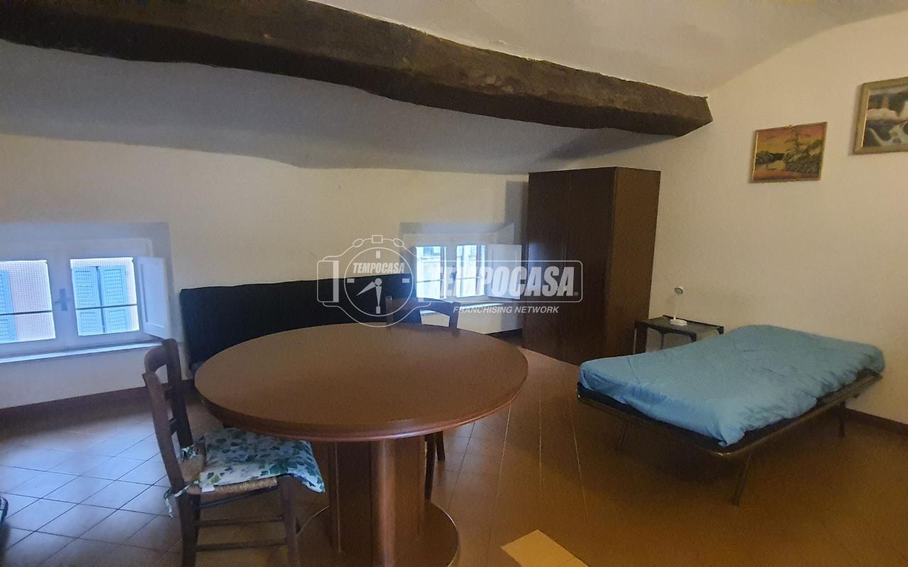 negozio in affitto a Modena in zona Centro Storico