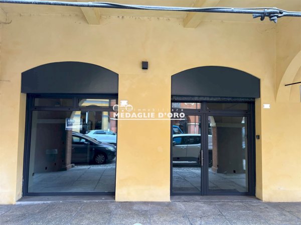 negozio in affitto a Modena in zona Centro Storico