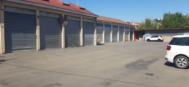 locale commerciale in affitto a Modena in zona Centro Storico