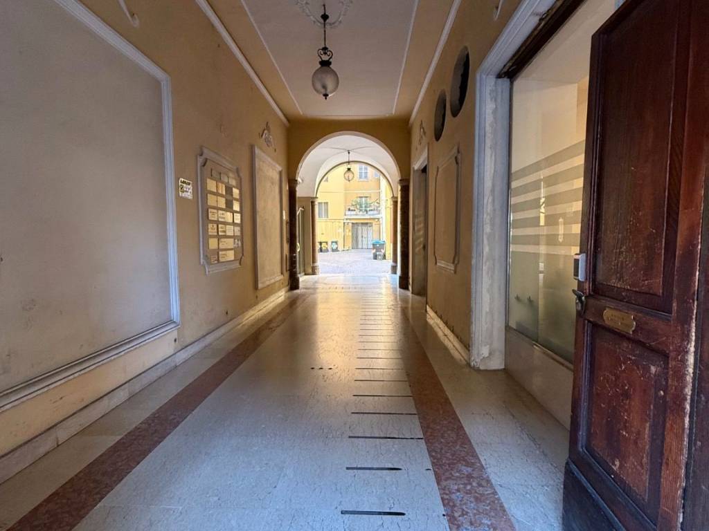 appartamento in affitto a Modena in zona Centro Storico
