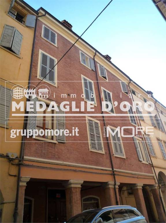 appartamento in affitto a Modena in zona Centro Storico