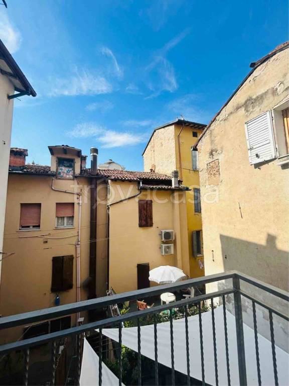 appartamento in affitto a Modena in zona Centro Storico
