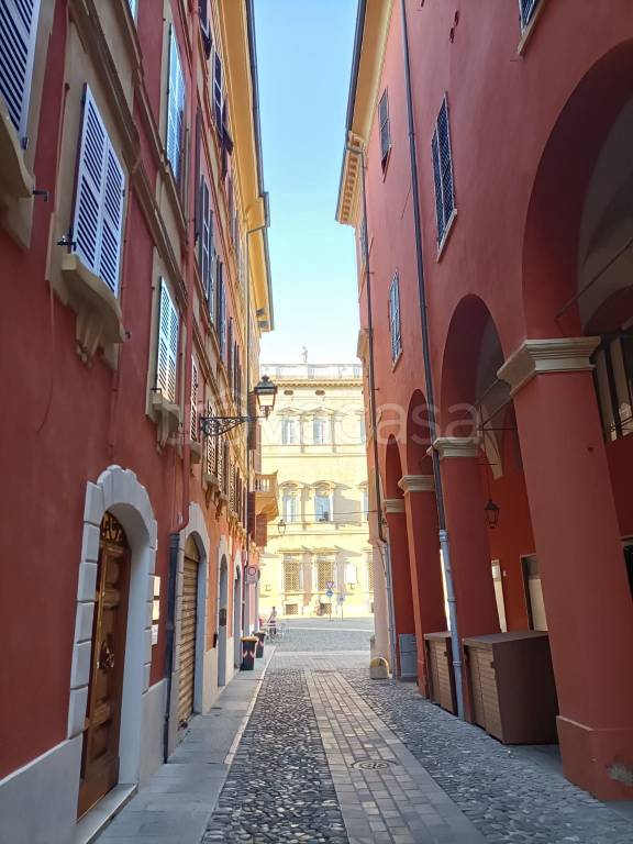 appartamento in affitto a Modena in zona Centro Storico