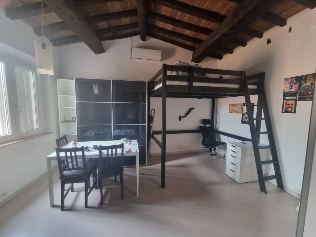 appartamento in affitto a Modena in zona Centro Storico
