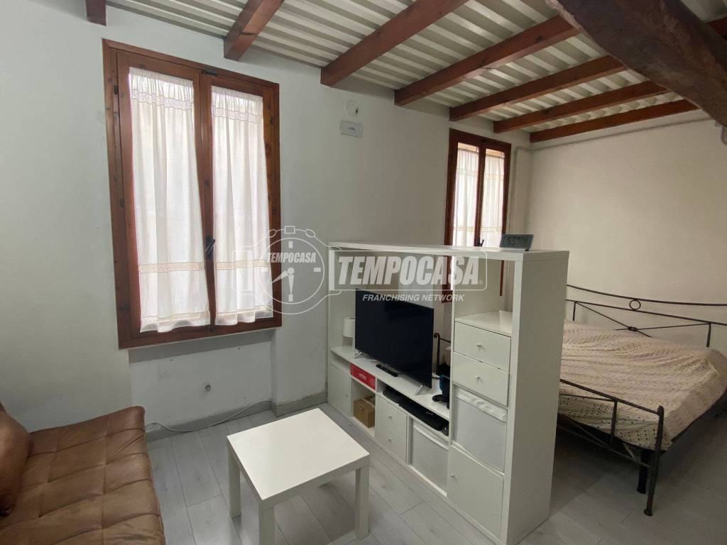 appartamento in affitto a Modena in zona Centro Storico