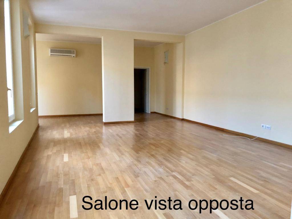 appartamento in affitto a Modena in zona Centro Storico