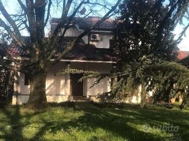 casa indipendente in affitto a Modena in zona Buon Pastore