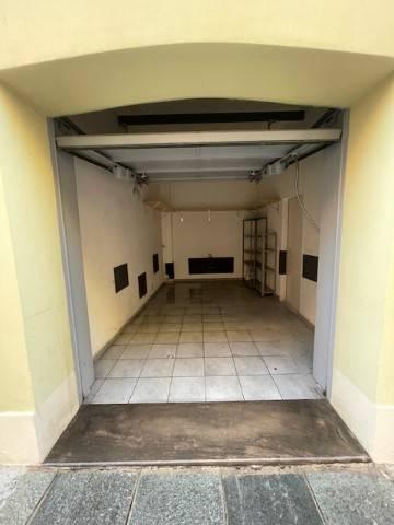 negozio in affitto a Modena in zona Centro Storico