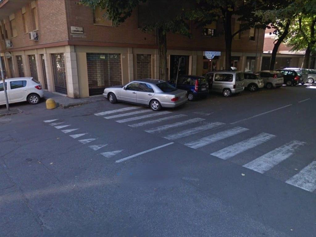 negozio in affitto a Modena in zona San Lazzaro / Modena Est