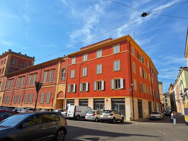 appartamento in affitto a Modena in zona Centro Storico