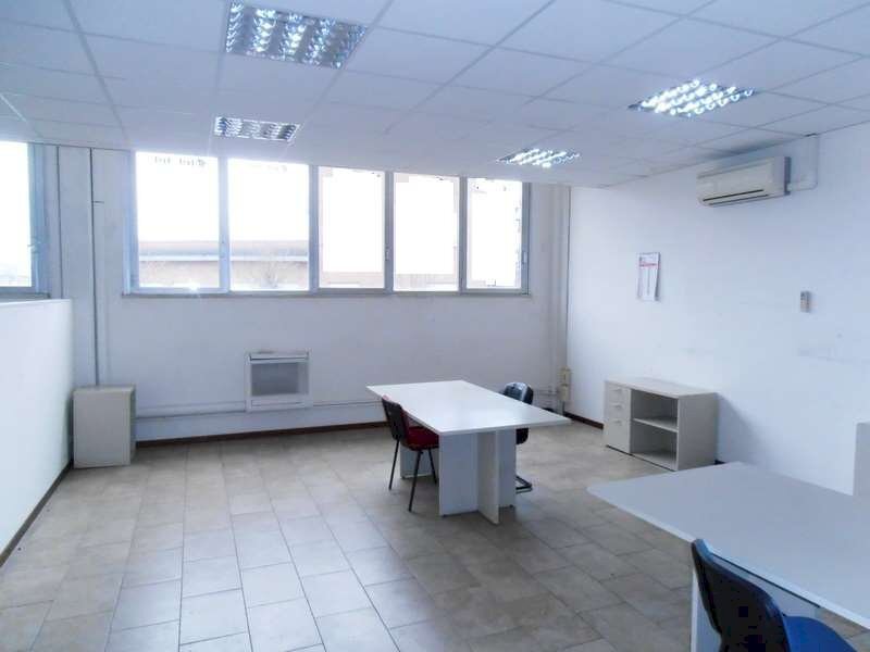 ufficio in affitto a Modena in zona Madonnina / Quattro Ville
