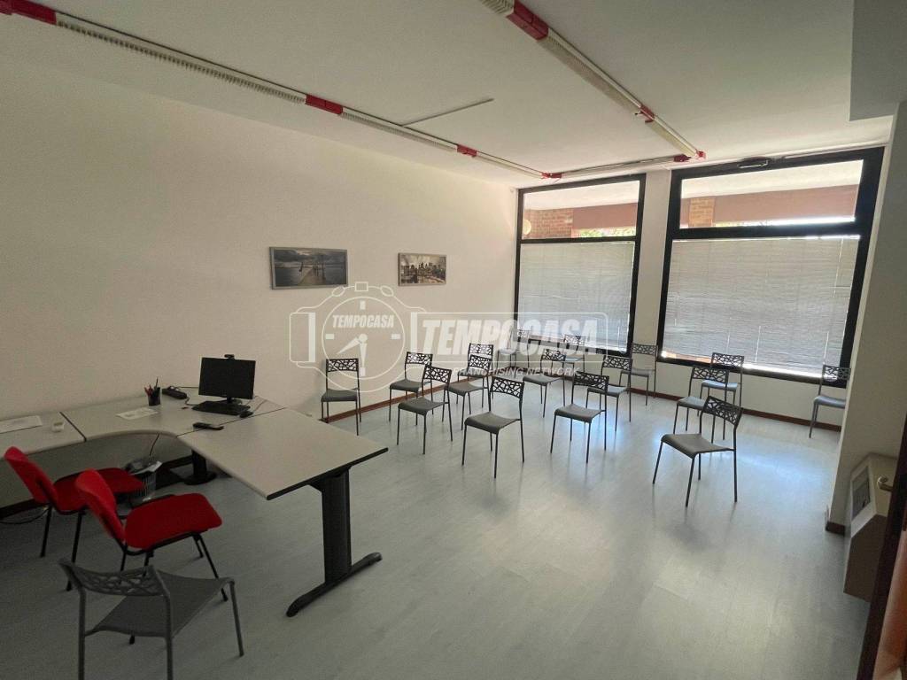 ufficio in affitto a Modena in zona San Lazzaro / Modena Est