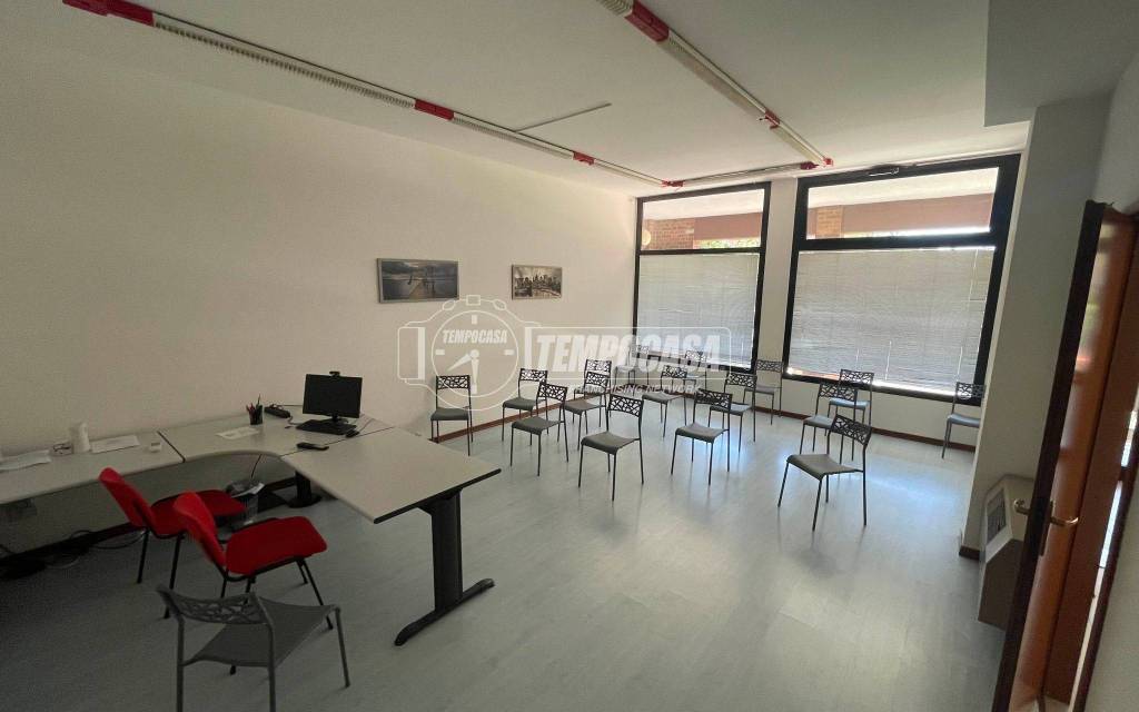 ufficio in affitto a Modena in zona Crocetta