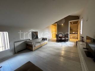 appartamento in affitto a Modena in zona Centro Storico