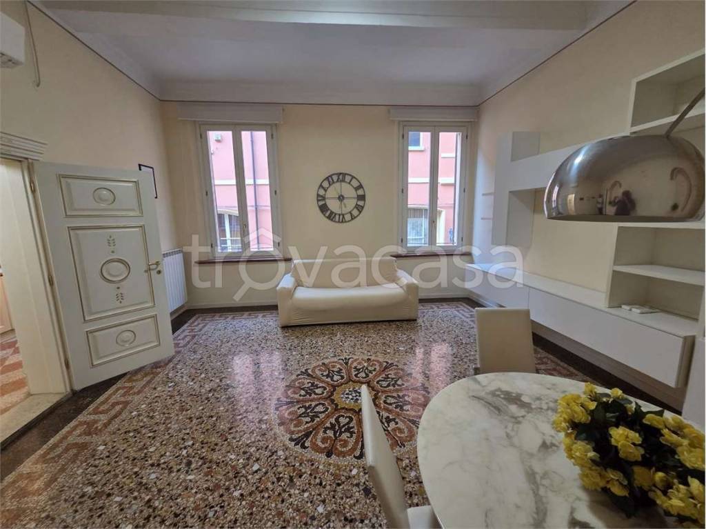 appartamento in affitto a Modena in zona Centro Storico