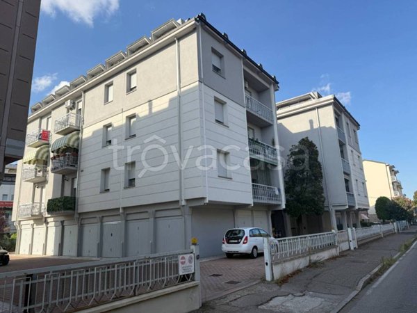 appartamento in affitto a Modena in zona Sant'Agnese