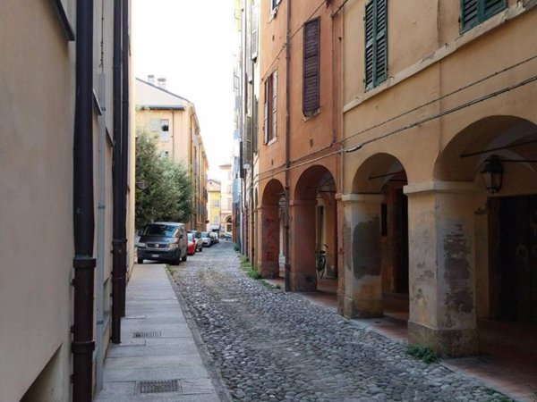 appartamento in affitto a Modena in zona Centro Storico