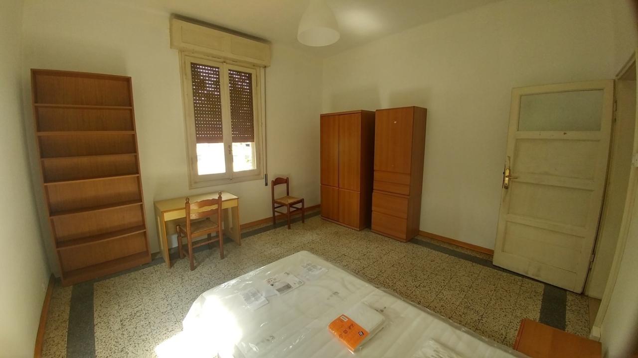 negozio in affitto a Modena