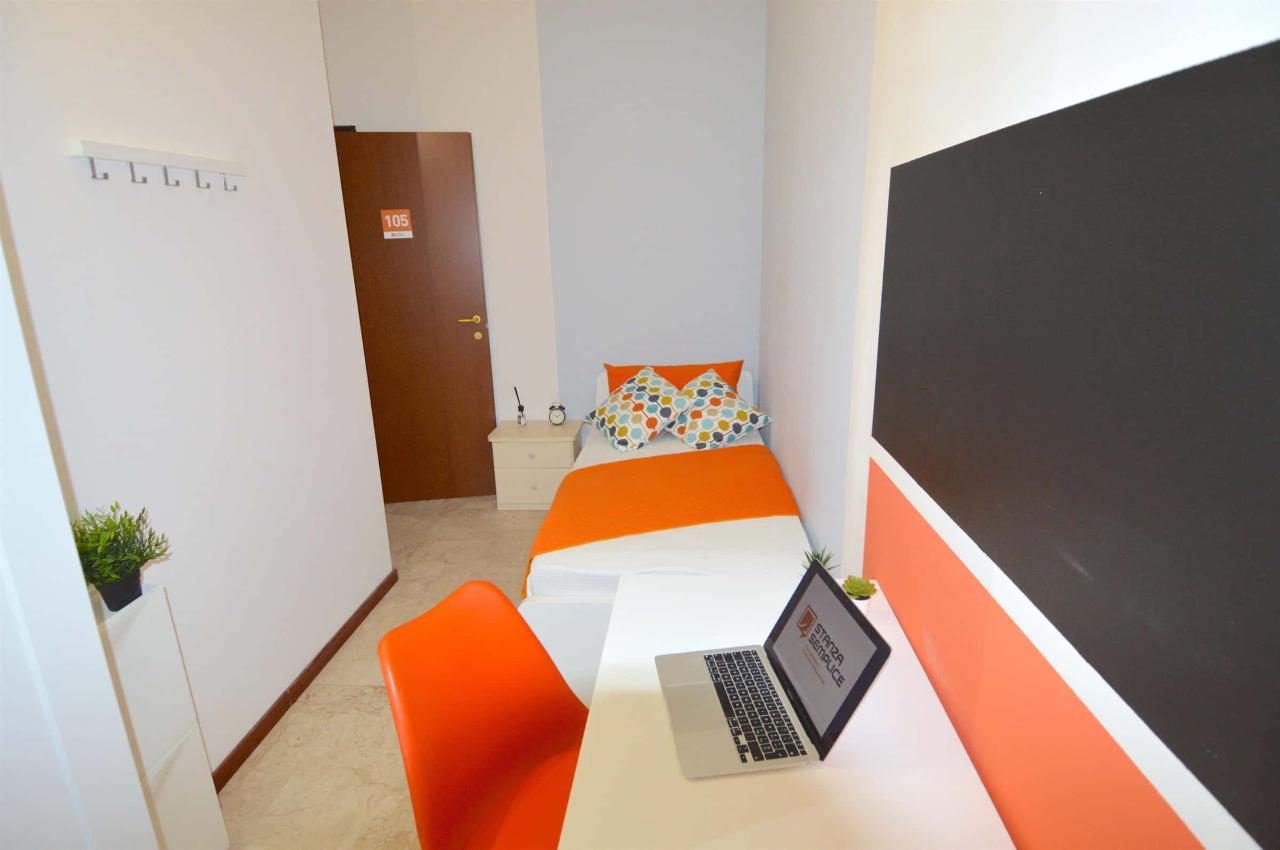 negozio in affitto a Modena in zona Buon Pastore