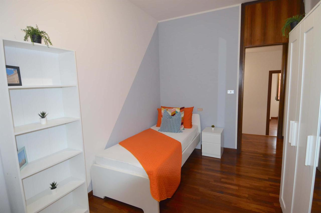 negozio in affitto a Modena in zona Buon Pastore