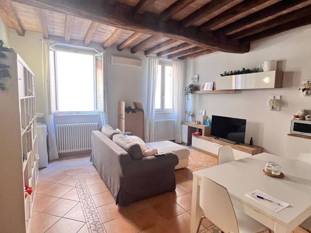 appartamento in affitto a Modena in zona Centro Storico