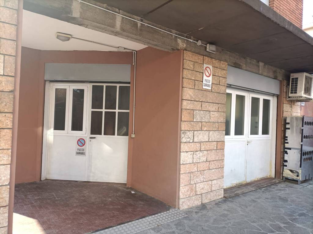 negozio in affitto a Modena in zona San Lazzaro / Modena Est