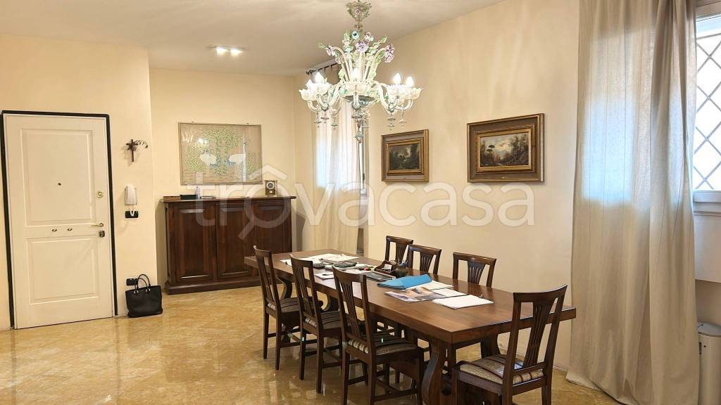 ufficio in affitto a Modena in zona Centro Storico