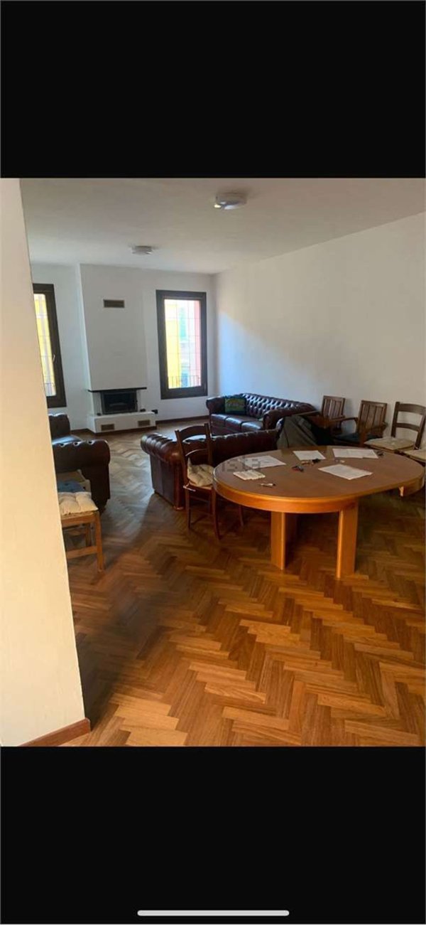 appartamento in affitto a Modena in zona Centro Storico