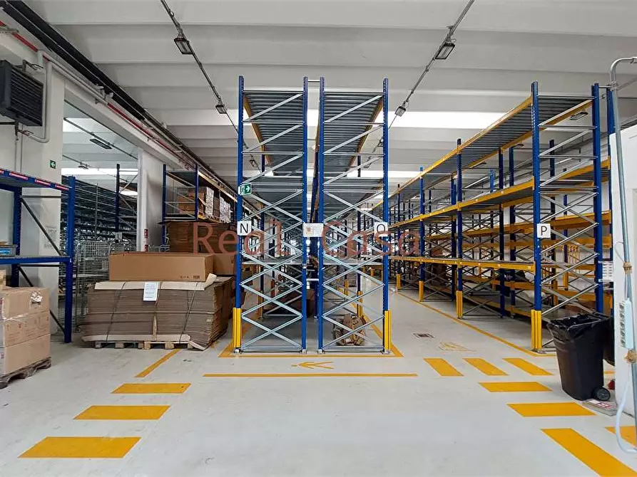 capannone in affitto a Modena in zona Crocetta