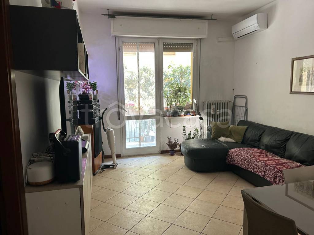 appartamento in affitto a Modena in zona Crocetta